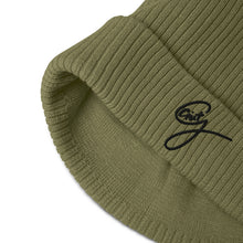 Load image into Gallery viewer, Gabby&#39;s Organic beanie
